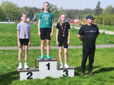 II miejsce w biegach przełajowych